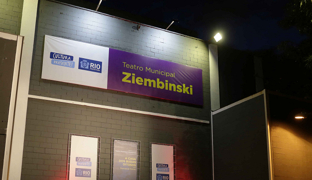 Teatro Ziembinski organiza troca-troca gratuito de livros