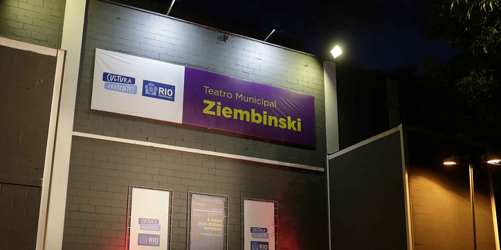 Teatro Ziembinski organiza troca-troca gratuito de livros