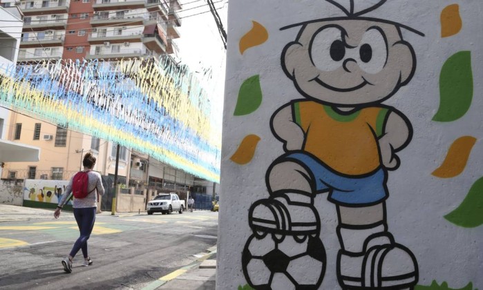 Pinturas de rua para a Copa da Rússia são raras na Grande Tijuca