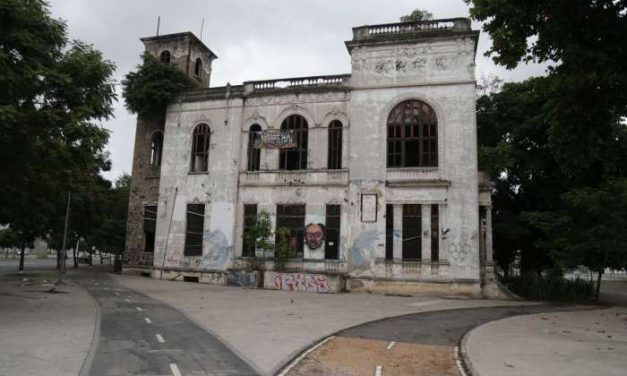 Aldeia Maracanã está abandonada