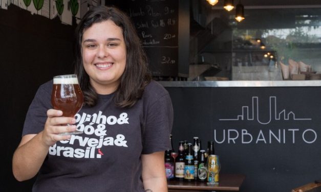 Bar na Praça da Bandeira oferece curso gratuito de cerveja para mulheres